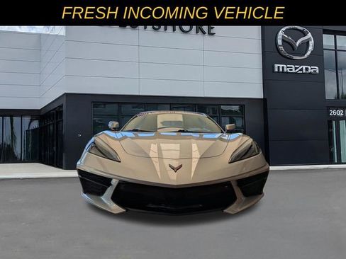 Used 2022 Chevrolet Corvette Stingray Premium Cpe w/ Engine Appearance Package image 6