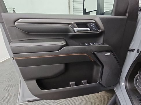 Used 2024 GMC Sierra 2500 AT4 w/ Technology Package AWD/4WD image 33