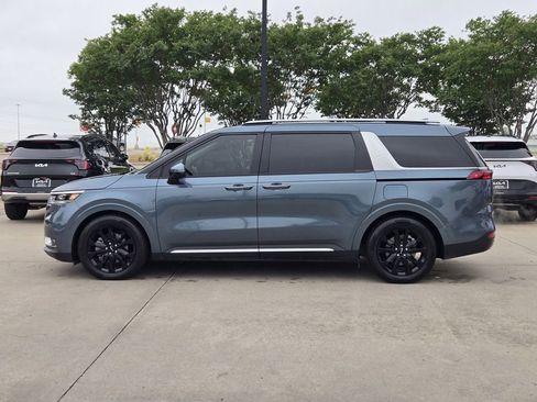 Used 2024 Kia Carnival SX Prestige FWD image 12