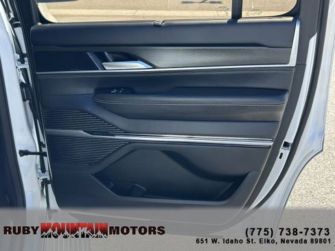 Used 2024 Jeep Grand Wagoneer Series II Obsidian w/ Quick Order Packagew 28T AWD/4WD image 25