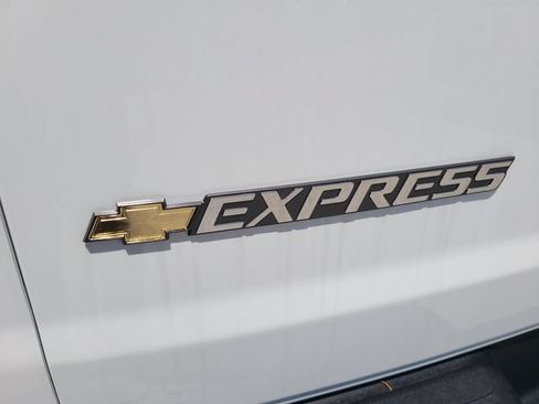New 2026 Chevrolet Express 2500 w/ Driver Convenience Package RWD image 29