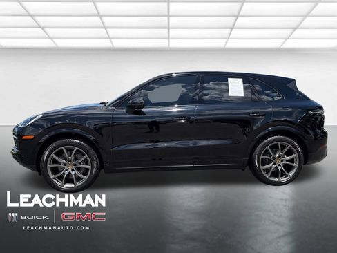 Used 2023 Porsche Cayenne Platinum Edition AWD/4WD image 8