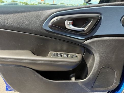 Used 2015 Chrysler 200 S w/ Comfort Group AWD/4WD image 34