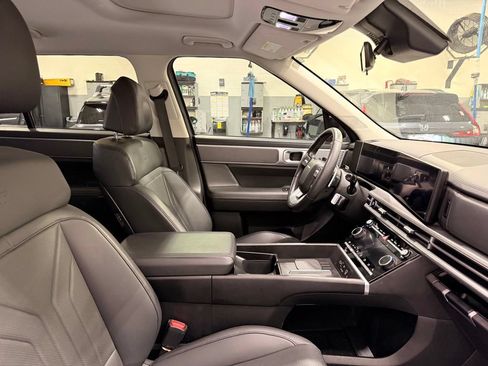 Used 2025 Hyundai Santa Fe XRT AWD/4WD image 30