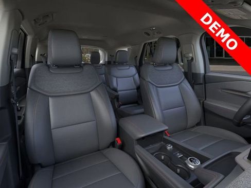 New 2026 Ford Explorer Active w/ Active Comfort Package image 10