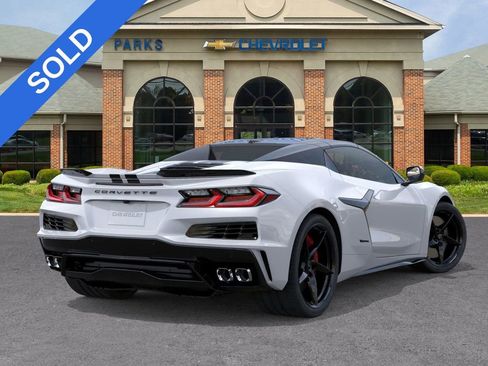 New 2026 Chevrolet Corvette E-Ray image 5