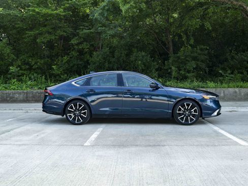 Certified 2024 Honda Accord Touring image 10