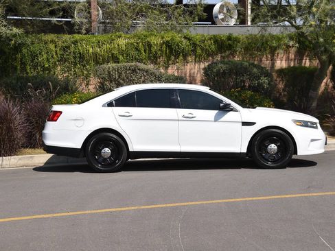 Used 2015 Ford Taurus Police Interceptor AWD image 26