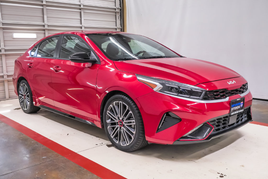 Used 2022 Kia Forte GT w/ GT Technology Package FWD image 5