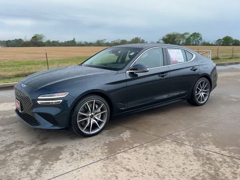 Used 2024 Genesis G70 2.5T image 4