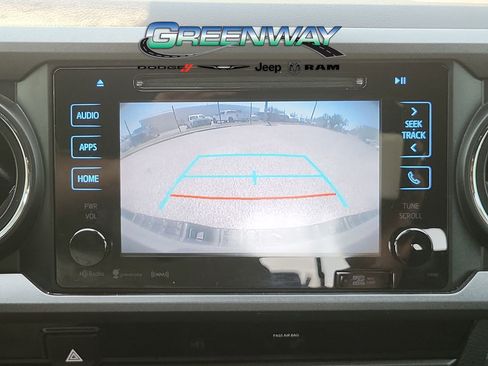 Used 2018 Toyota Tacoma TRD Sport w/ Technology Package image 14