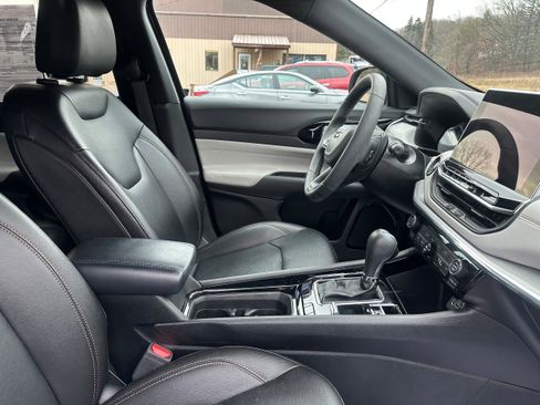 Used 2024 Jeep Compass Limited w/ Sun and Sound Group image 10