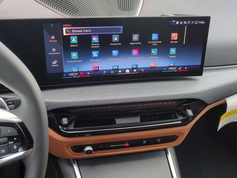 Used 2026 BMW 330i xDrive Sedan w/ Premium Package image 29