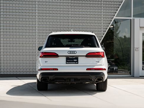 Certified 2025 Audi Q7 3.0T Premium Plus w/ Premium Plus Package AWD/4WD image 30