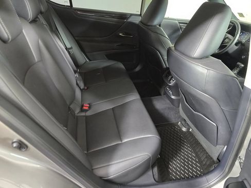 Used 2021 Lexus ES 250 AWD/4WD image 14
