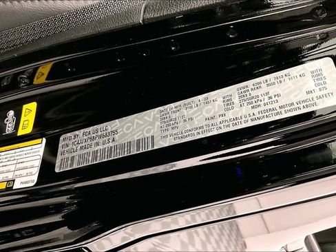 Used 2023 Jeep Wrangler Unlimited Sahara image 40