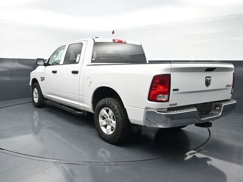 Used 2022 RAM 1500 Classic SLT AWD/4WD image 7