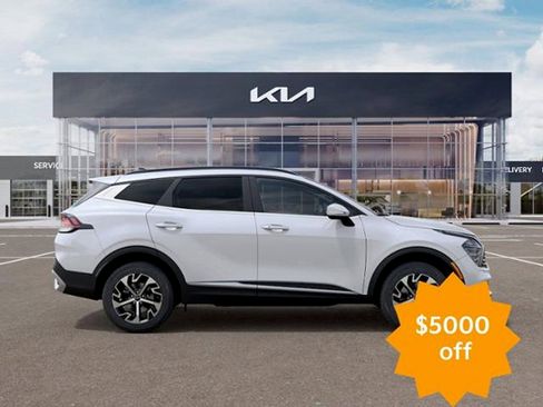 Used 2025 Kia Sportage EX w/ EX Premium Package image 7