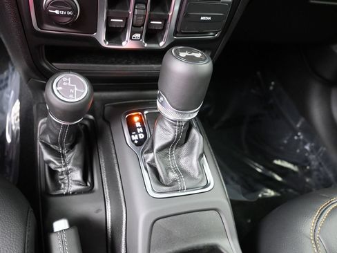 New 2026 Jeep Wrangler Unlimited Sahara AWD/4WD image 22