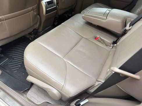 Used 2015 Lexus GX 460 w/ Premium Package AWD/4WD image 42