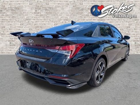 Used 2023 Hyundai Elantra SEL w/ Convenience Package FWD image 4