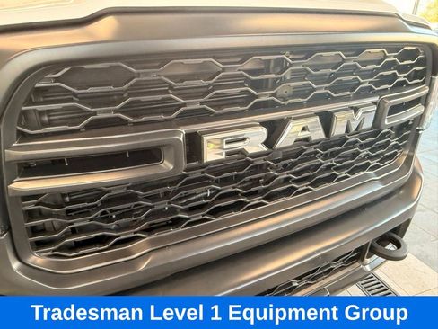 Used 2022 RAM 4500 Tradesman RWD image 3