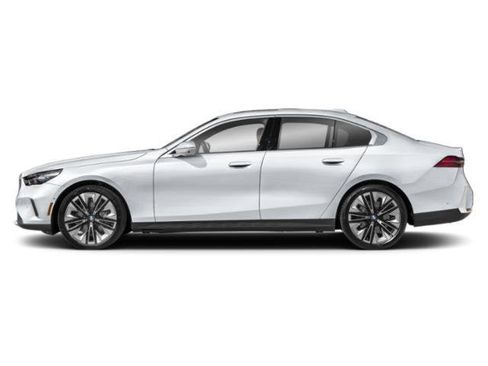 New 2026 BMW 540i xDrive w/ M Sport Package image 6