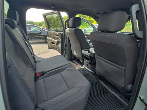 Used 2026 Toyota Tundra SR5 AWD/4WD image 12