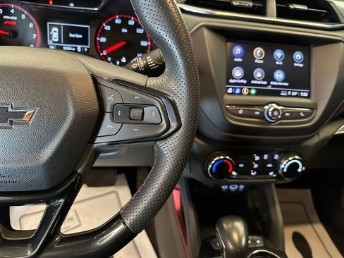 Used 2022 Chevrolet TrailBlazer RS image 12
