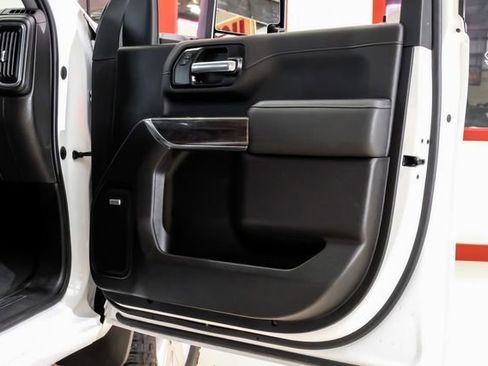 Used 2022 Chevrolet Silverado 2500 LTZ w/ LTZ Plus Package image 47