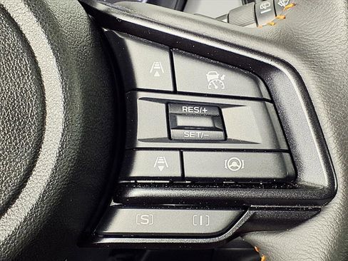 Certified 2025 Subaru Crosstrek 2.5i Limited w/ Popular Package #3A image 18