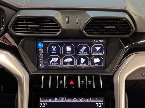 Used 2019 Lamborghini Urus image 21