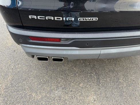 Used 2025 GMC Acadia Elevation image 15