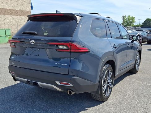 Used 2025 Toyota Grand Highlander AWD Hybrid image 6