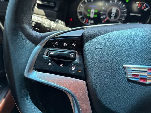 Used 2019 Cadillac Escalade Premium Luxury AWD/4WD image 24
