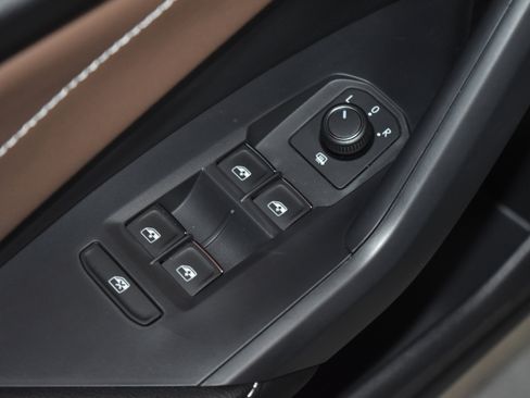 New 2026 Volkswagen Jetta SEL image 4