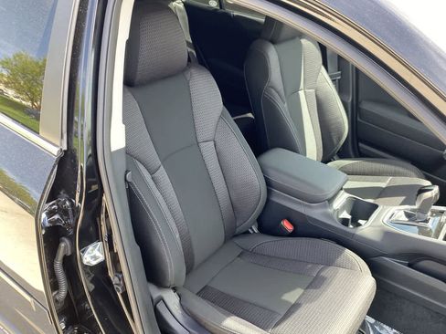 Used 2025 Subaru Outback Premium image 20