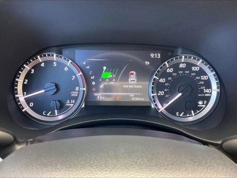 Used 2023 Toyota Highlander XLE FWD image 23