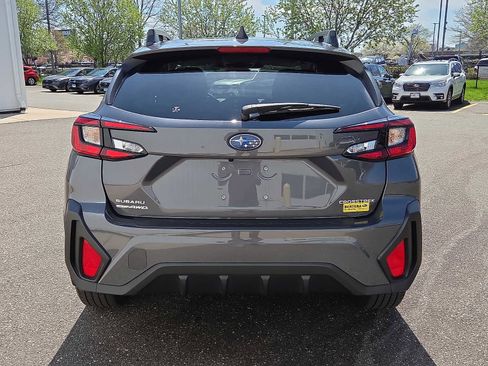 Used 2024 Subaru Crosstrek 2.0i Premium image 5