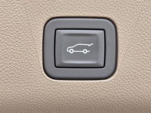New 2026 GMC Yukon XL Denali AWD/4WD image 11