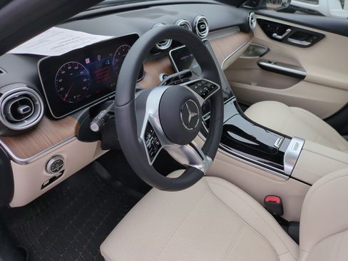 Used 2025 Mercedes-Benz C 300 Sedan image 16