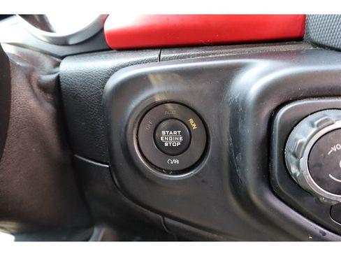 Used 2020 Jeep Wrangler Unlimited Rubicon AWD/4WD image 31