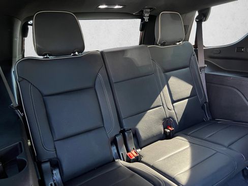 Used 2024 Chevrolet Tahoe Premier AWD/4WD image 24
