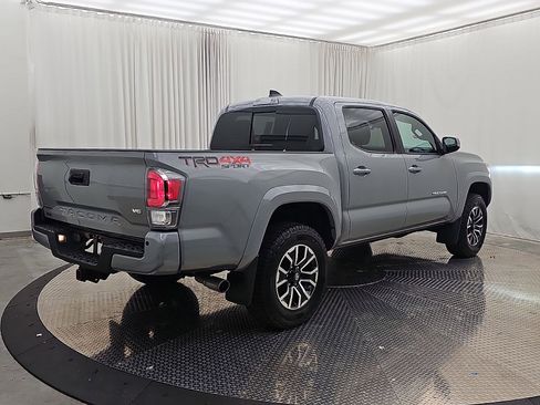 Used 2021 Toyota Tacoma TRD Sport w/ Technology Package AWD/4WD image 24