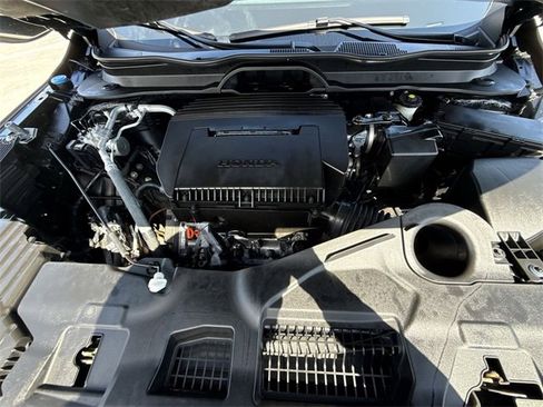 Used 2023 Honda Pilot Sport image 27