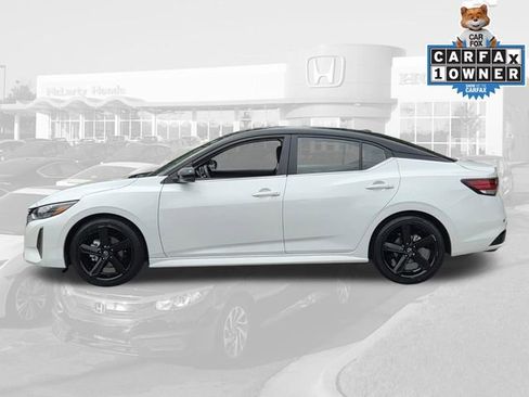 Used 2024 Nissan Sentra SR FWD image 2