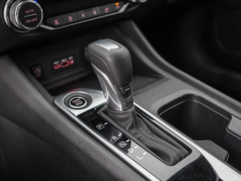 Used 2025 Nissan Sentra SV w/ All-Weather Package FWD image 19