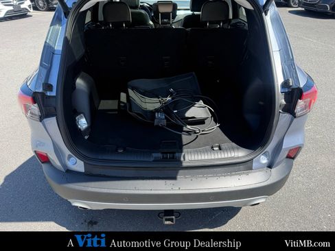 Used 2022 Ford Escape Titanium FWD image 24
