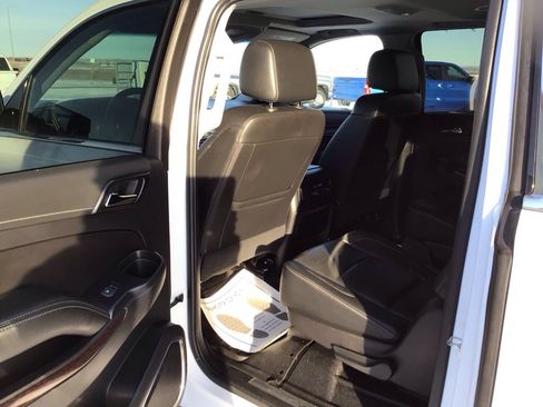 Used 2020 GMC Yukon XL SLT image 12