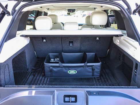 Used 2025 Land Rover Range Rover SE AWD/4WD image 26